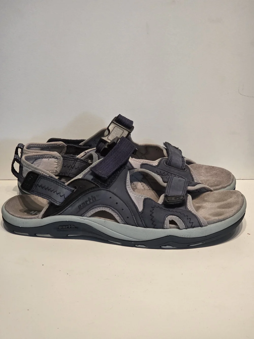Keen Sandals Men’s 8.5 Newport H2 Olive Green/Yellow Water Hiking Active Sport